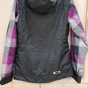 Womens Oakley ski jacket size XS